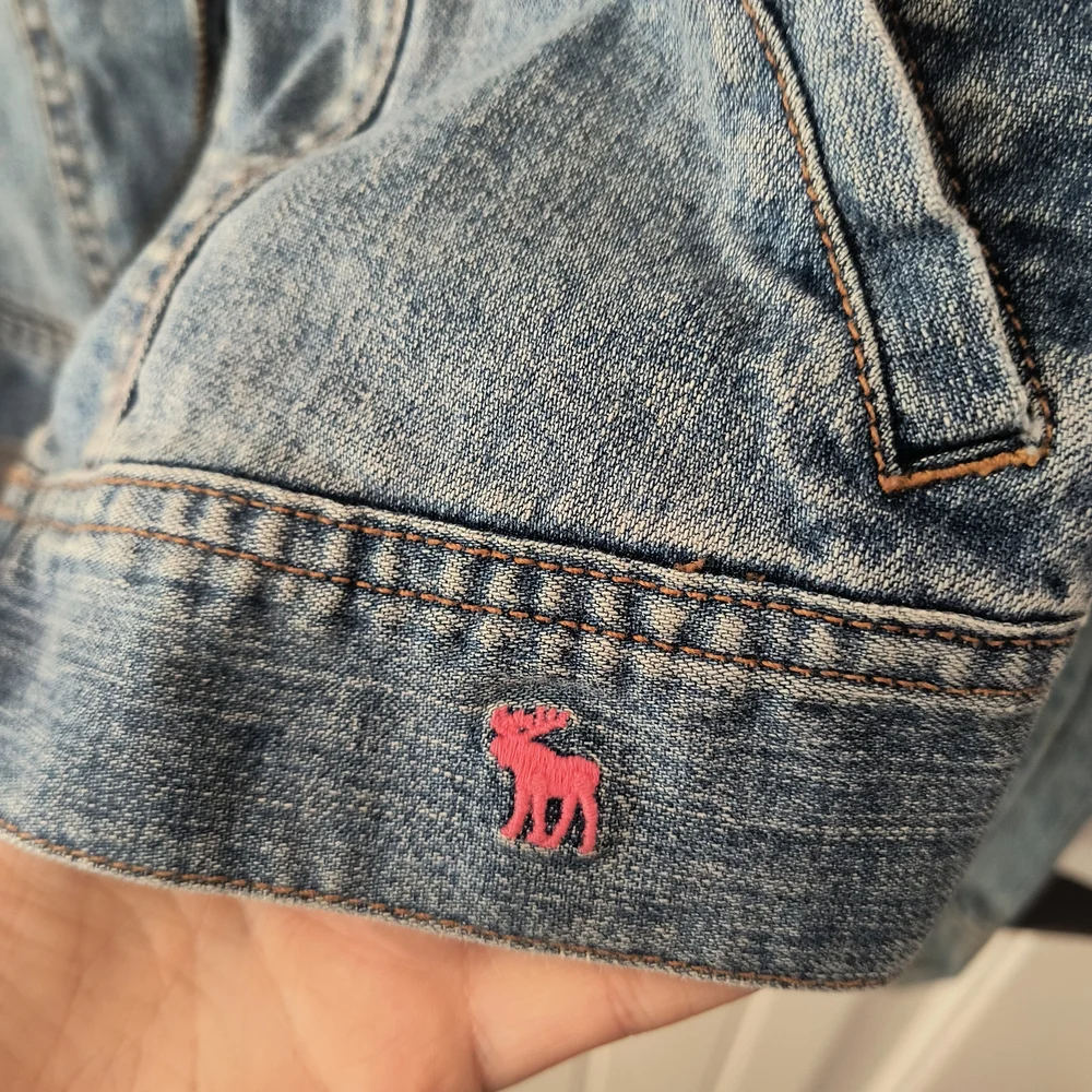 Abercrombie & Fitch Blue Denim Jacket with Hood - Picture 2 of 5